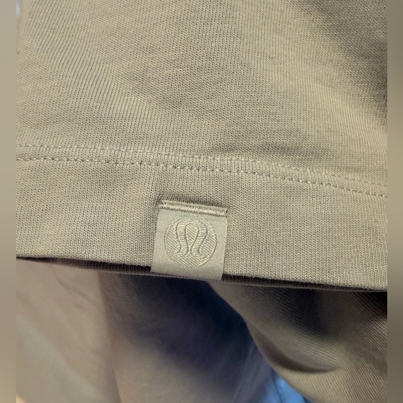 Lululemon Men Heavyweight Cotton Jersey T-Shirt 
Starch Blue Size: XXL - Picture 9 of 9